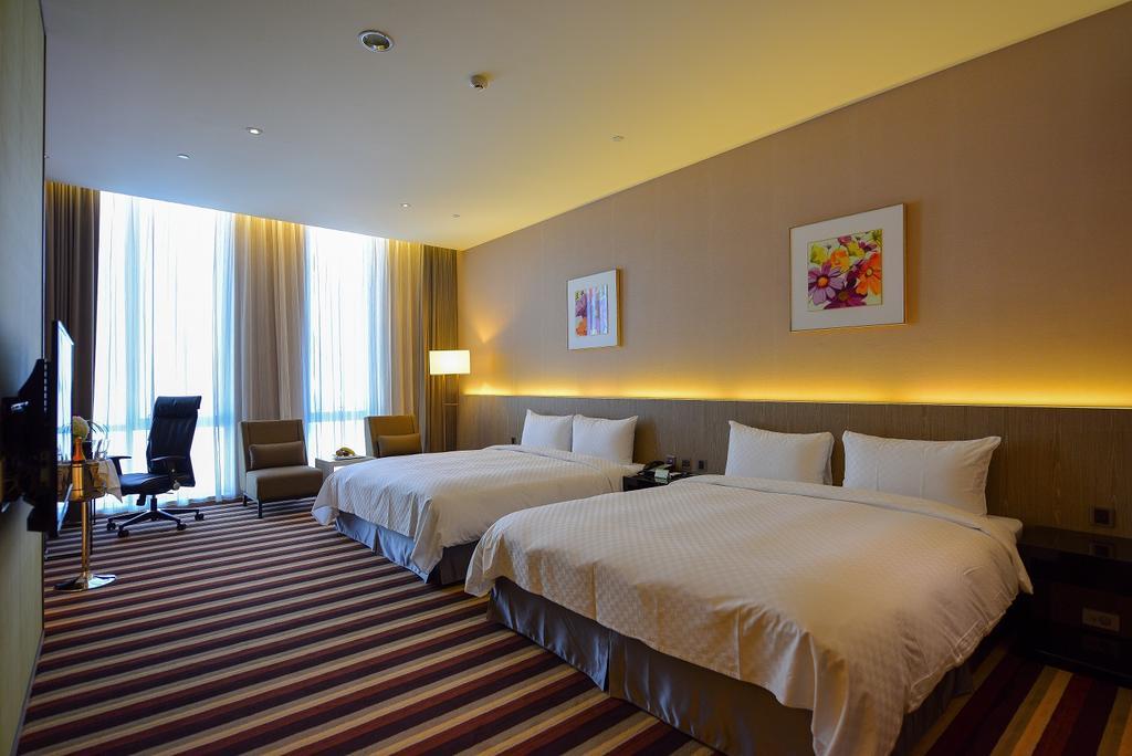 Grand Royal Hotel Toufen Luaran gambar