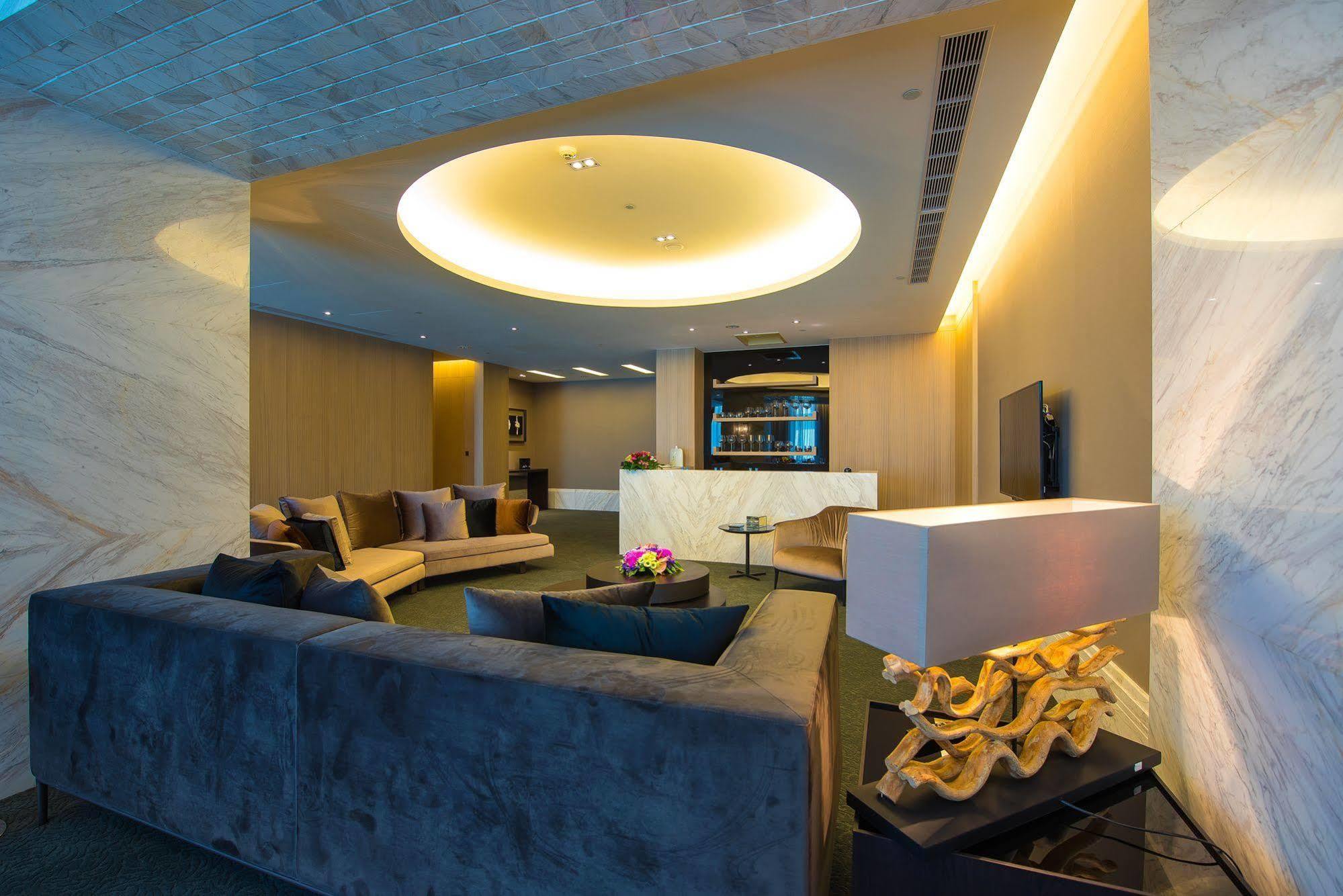 Grand Royal Hotel Toufen Luaran gambar